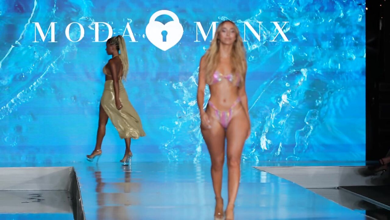 Beatriz Corbett in SLOW MOTION 4k | Miami Swim Week "The Shows" 2023